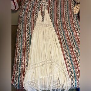 Elegant White Maxi Dress